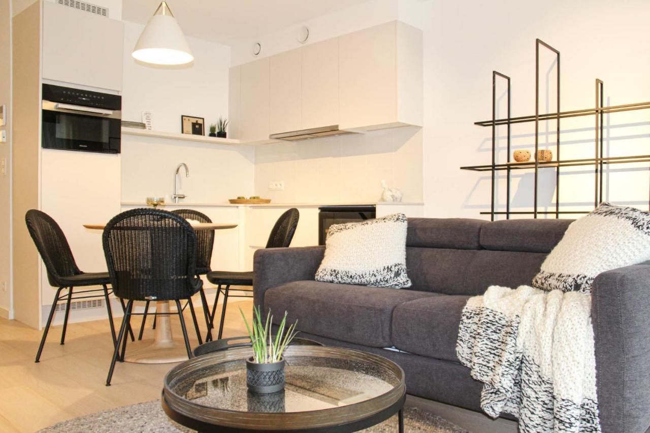 Crystal Residences - Luxurious Seaside Apartments Остенде Екстериор снимка